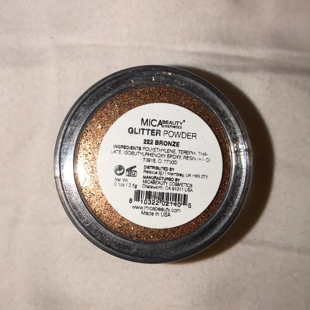Eyeshadow - Picture 6 of 8
